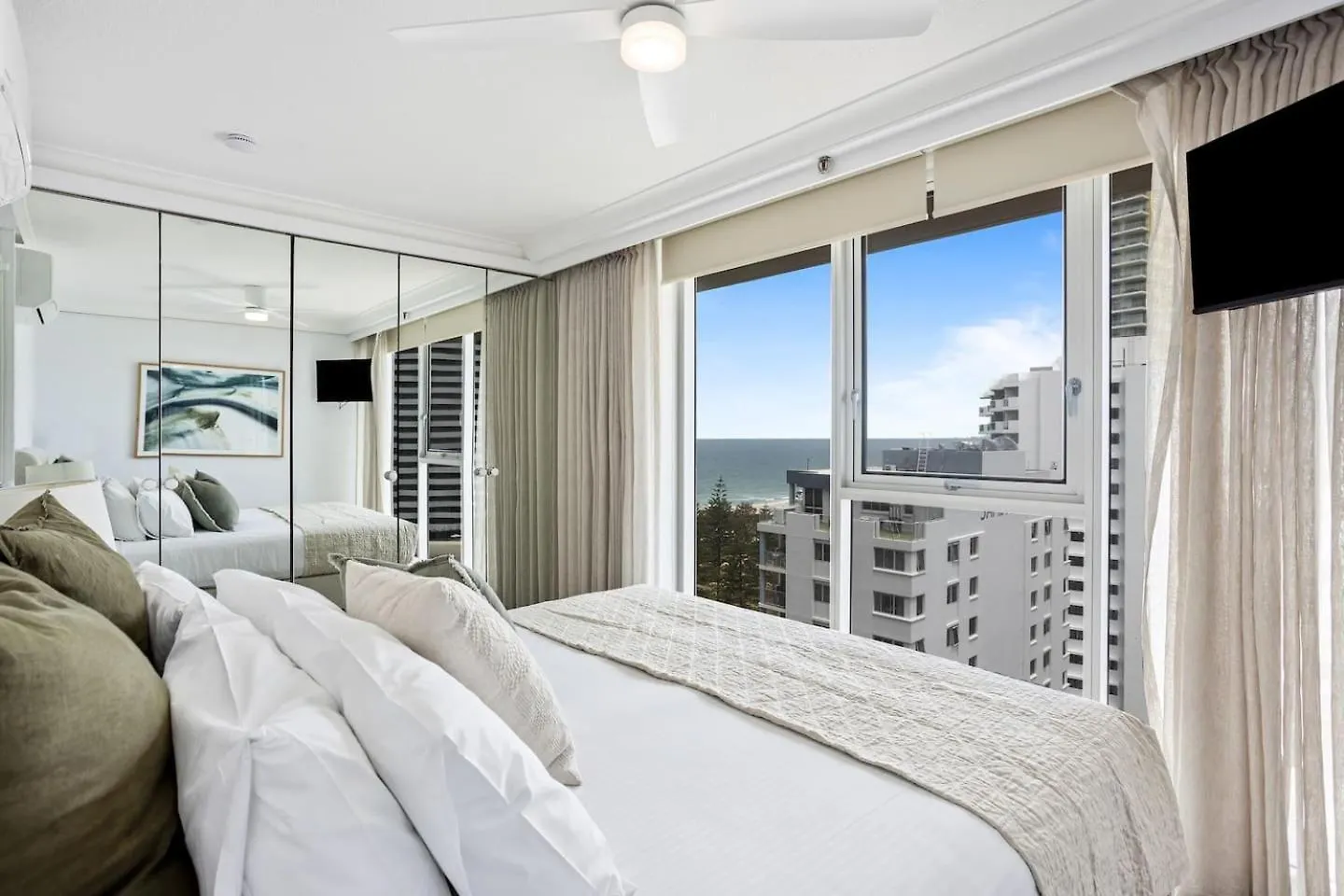 Apartment Ocean'S 14Th - Beachfront Resort-Style Living Gold Coast